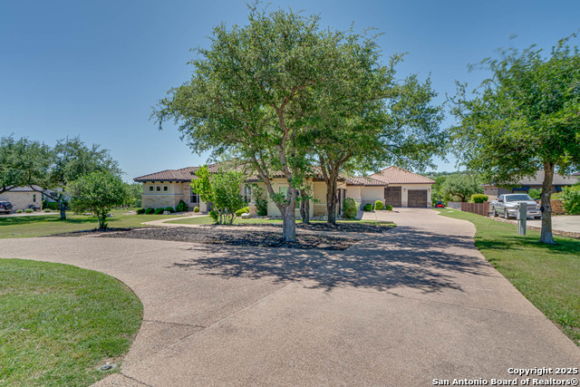 Listing photo id 61 for 1253 Via Principale
