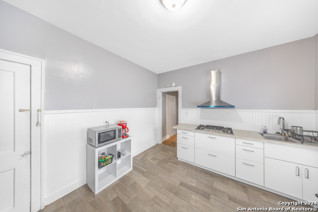 Image 24 of 32 For 1218 Drexel Ave E