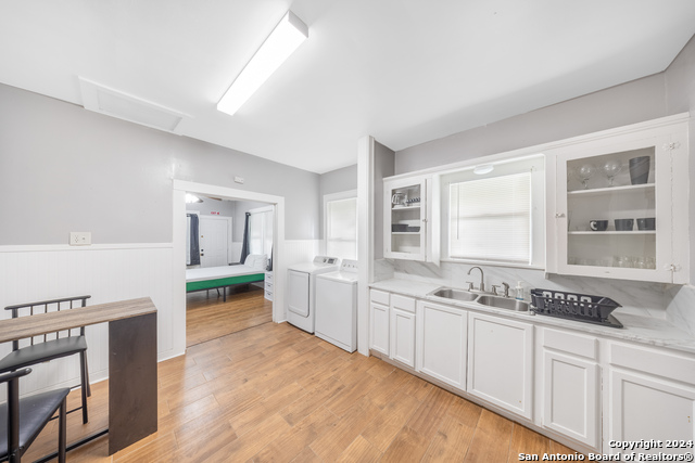 Image 8 of 32 For 1218 Drexel Ave E