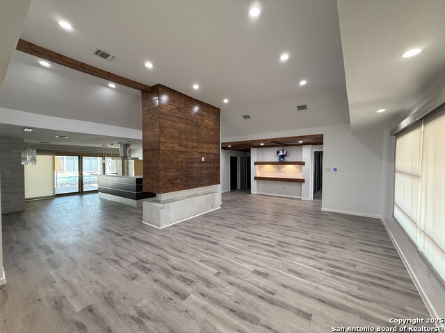Image 11 of 49 For 8138 Old Pearsall
