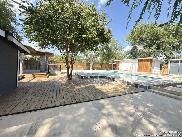 Image 44 of 49 For 8138 Old Pearsall