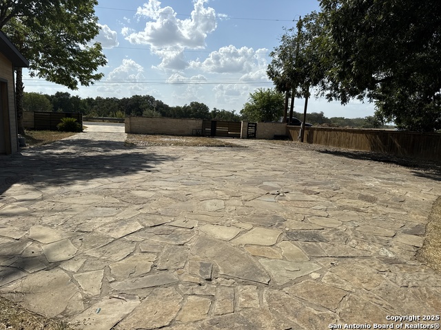 Image 48 of 49 For 8138 Old Pearsall