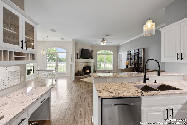 Image 20 of 50 For 29818 Fairway Vista Dr