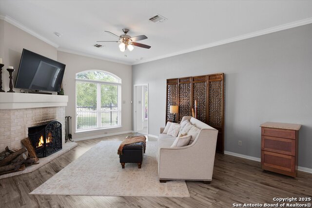 Image 23 of 50 For 29818 Fairway Vista Dr