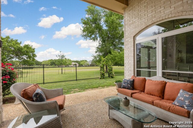Image 38 of 50 For 29818 Fairway Vista Dr