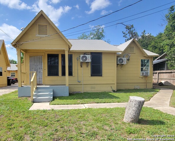 Image 10 of 11 For 2227 Olmos  