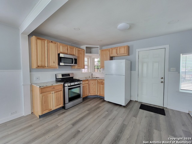 Image 5 of 11 For 2227 Olmos  
