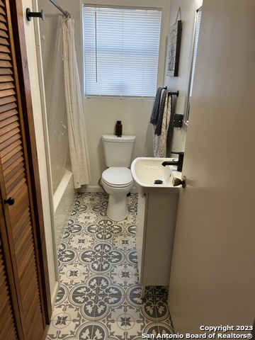 Image 11 of 18 For 5764 Fm 1628