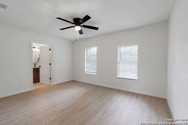 Image 10 of 33 For 1140 Agarita Ave. W