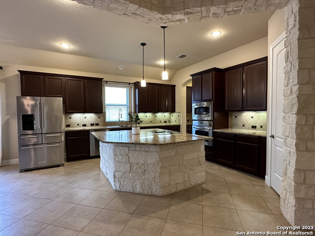 Image 10 of 20 For 18631 Canoe Brook