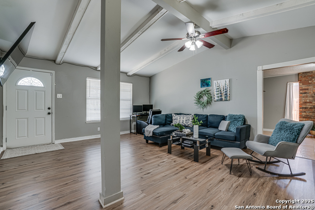 Image 8 of 34 For 5011 Village Lawn