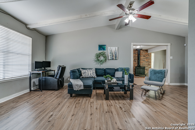 Image 9 of 34 For 5011 Village Lawn