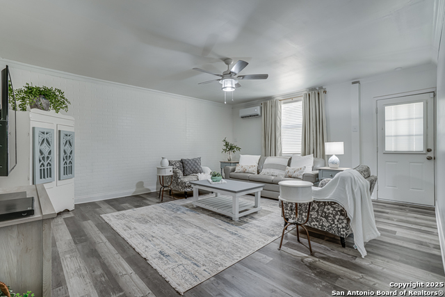 Image 21 of 42 For 1208 Colony Dr