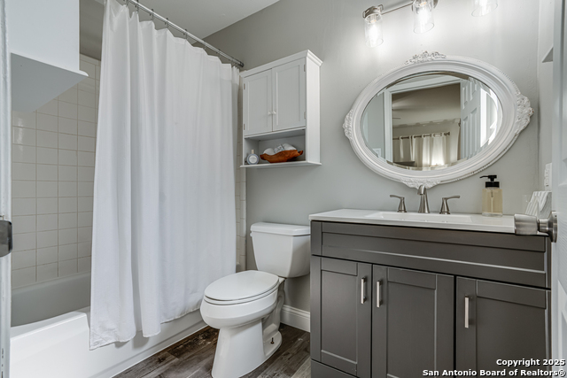 Image 28 of 42 For 1208 Colony Dr