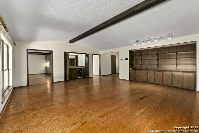 Image 10 of 37 For 2519 Silver Ridge