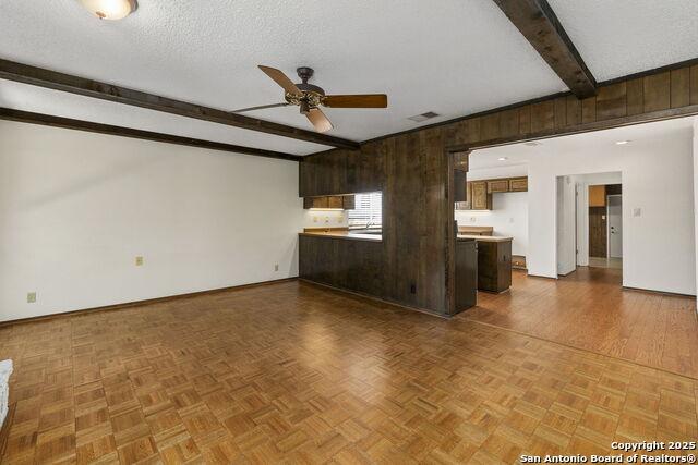 Image 15 of 37 For 2519 Silver Ridge