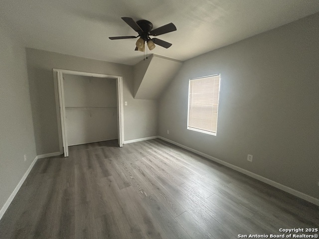 Image 9 of 15 For 1336 Ridgewood Court W 1