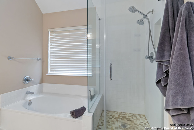 Listing photo id 15 for 8843 Brae Crest Dr
