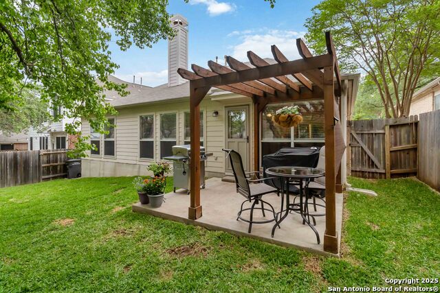 Listing photo id 22 for 8843 Brae Crest Dr