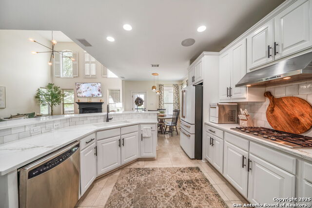 Listing photo id 15 for 17707 Maui Sands