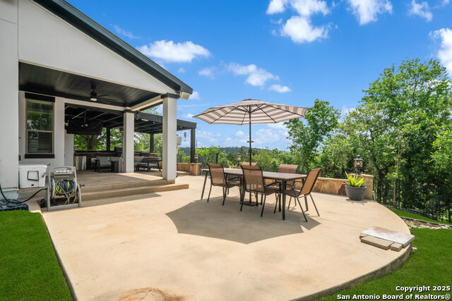 Listing photo id 35 for 17707 Maui Sands
