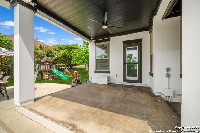 Listing photo id 36 for 17707 Maui Sands