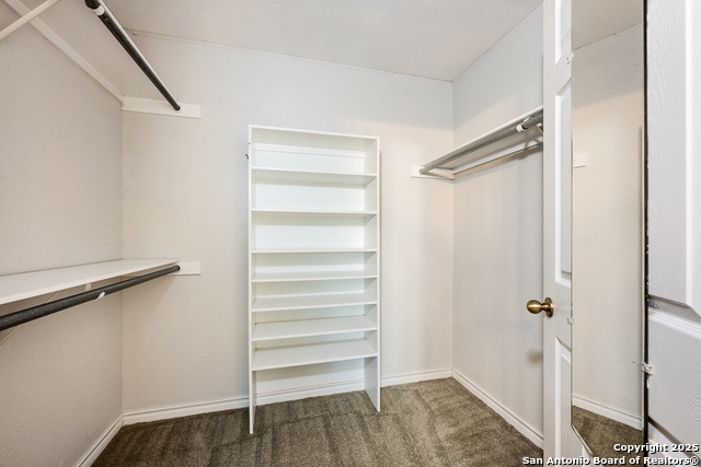 Image 10 of 24 For 930 Parkdale