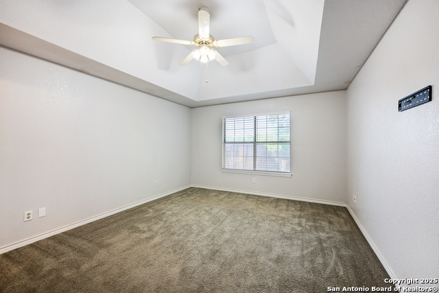 Image 13 of 24 For 930 Parkdale