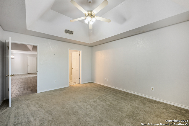 Image 14 of 24 For 930 Parkdale