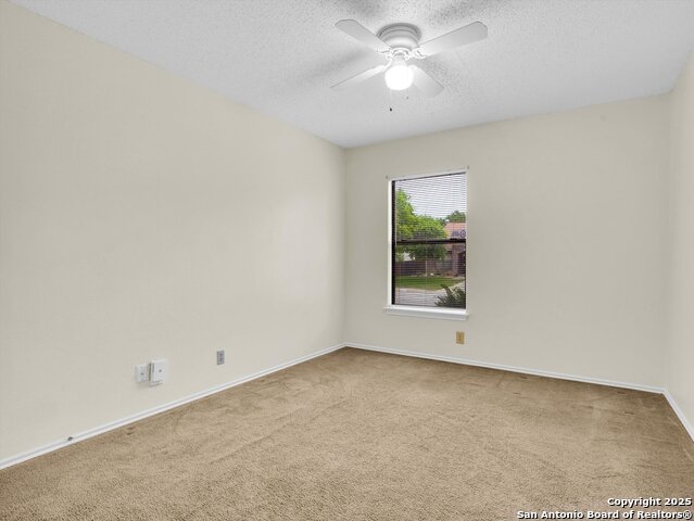 Listing photo id 9 for 9618 Summerbrook