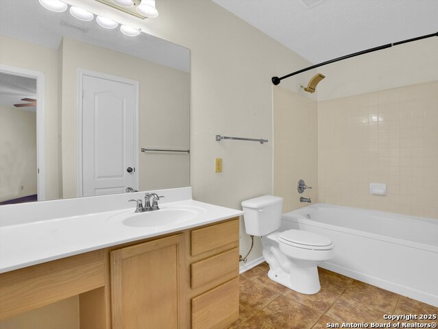 Listing photo id 5 for 9618 Summerbrook