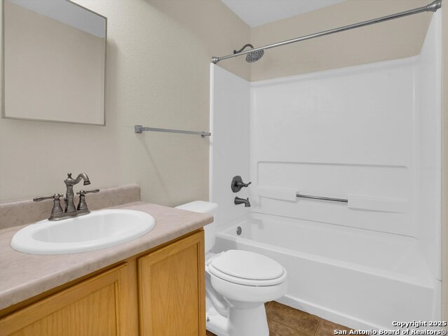 Listing photo id 7 for 9618 Summerbrook