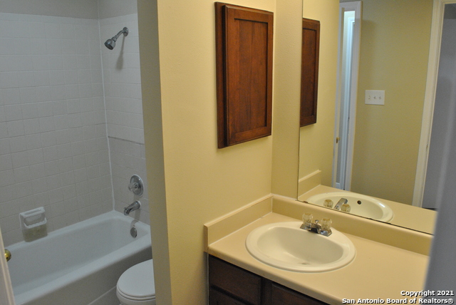 Image 13 of 18 For 7528 Windsor Oaks