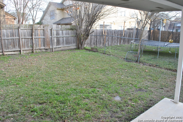 Image 17 of 18 For 7528 Windsor Oaks