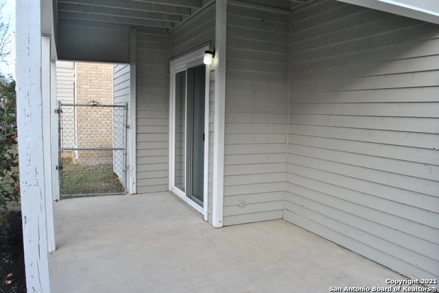 Image 4 of 18 For 7528 Windsor Oaks