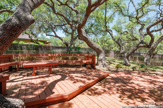 Image 32 of 41 For 26309 Glenrose Rd S