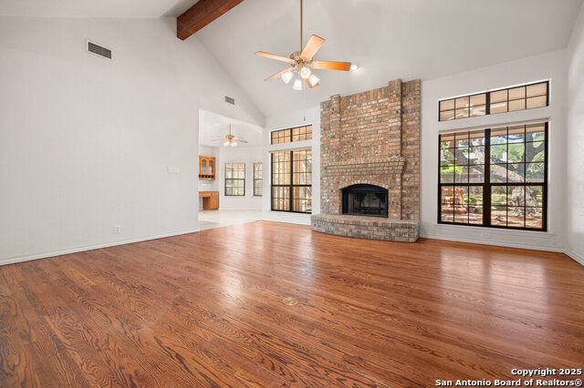 Image 7 of 41 For 26309 Glenrose Rd S