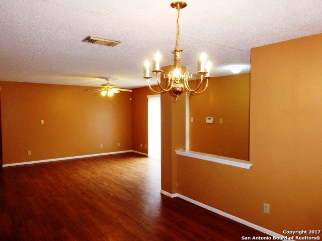 Image 4 of 17 For 6854 Cape Meadow Dr