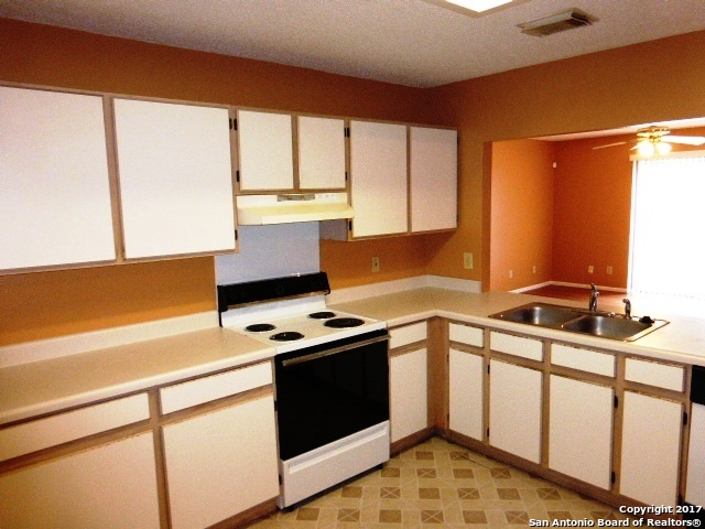 Image 6 of 17 For 6854 Cape Meadow Dr