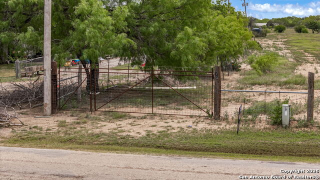 Listing photo id 11 for 000 County Road 7610