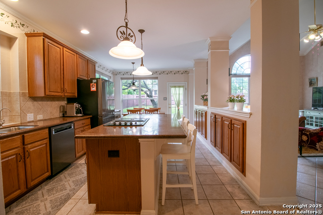 Image 10 of 31 For 511 Mesa Rdg
