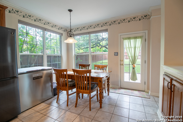 Image 12 of 31 For 511 Mesa Rdg