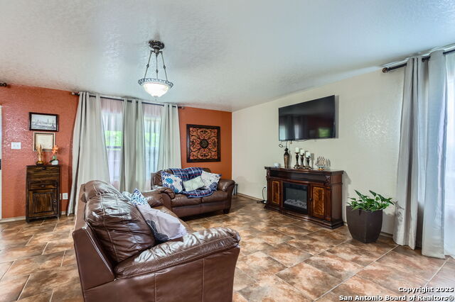 Image 3 of 27 For 5402 Palamon Farm