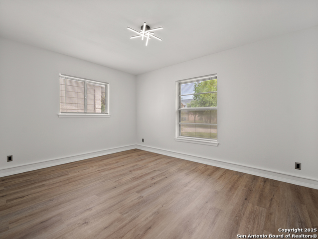 Image 13 of 18 For 4123 Longvale