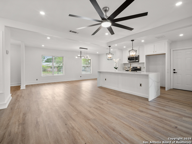 Image 3 of 18 For 4123 Longvale