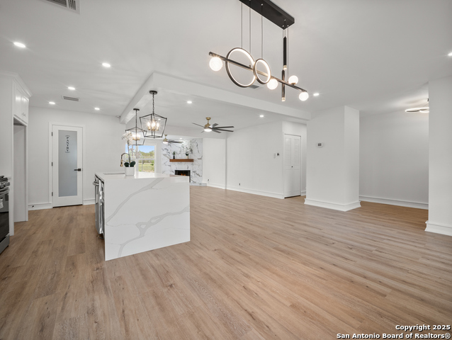 Image 5 of 18 For 4123 Longvale