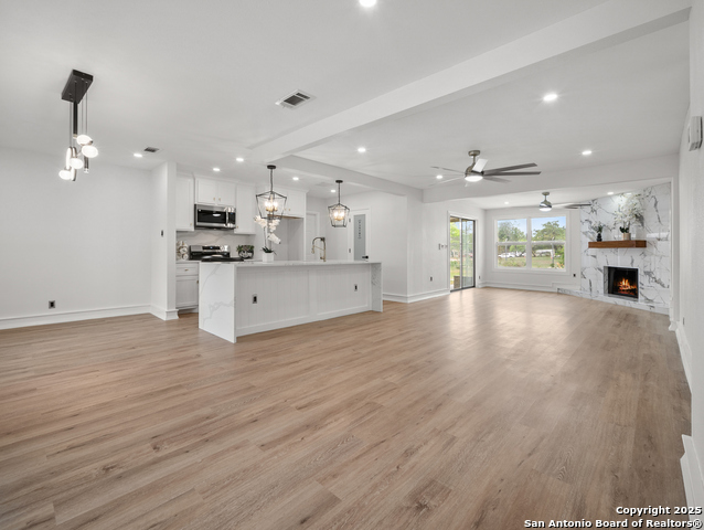 Image 6 of 18 For 4123 Longvale