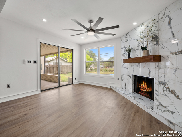 Image 7 of 18 For 4123 Longvale