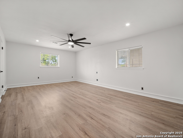 Image 9 of 18 For 4123 Longvale