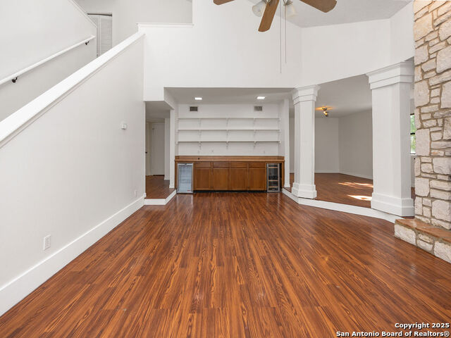 Image 5 of 20 For 8420 Echo Creek